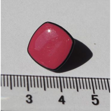 BOUTON CARRE ROSE 13MM