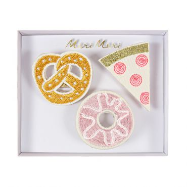 Broches brodées snack