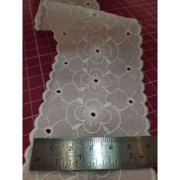 Entre 2 broderie anglaise blanche coton 60mm