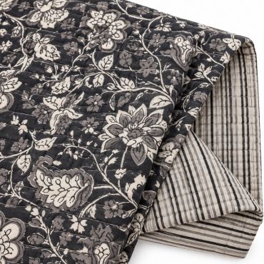indienne matelassée motif fleurs réversible noir