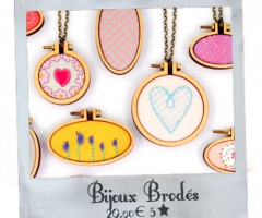 Les bijoux brodés